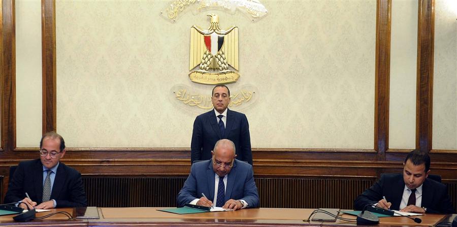 Tahya Misr pens renewable energy financing deal with finance, electricity ministries

